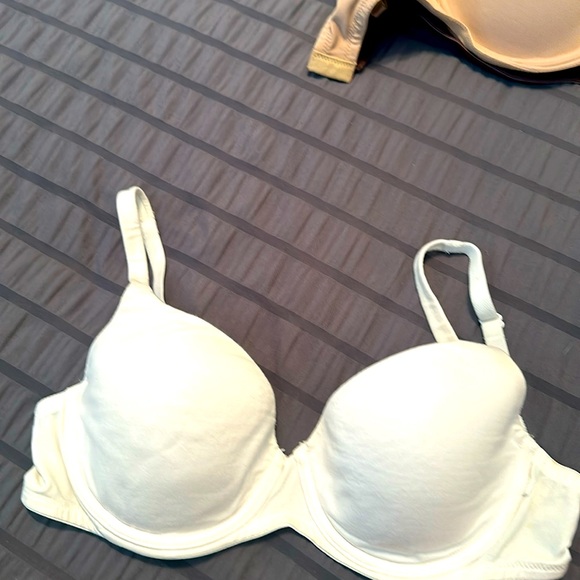 Victoria Secret bra - Picture 1 of 4